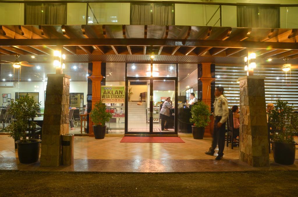 顶级商务酒店 卡利博 外观 照片